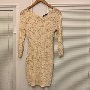 🌻Lace cream mini dress with long sleeves
